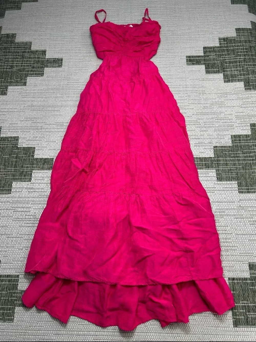 Let Me Be Dress Womens Xs Pink Ruffle Midi cutout dress